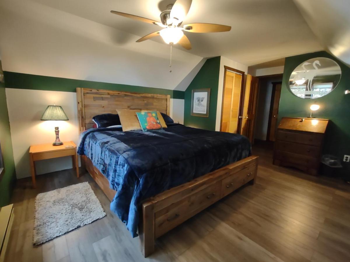 Union Bay Log Home Exterior photo