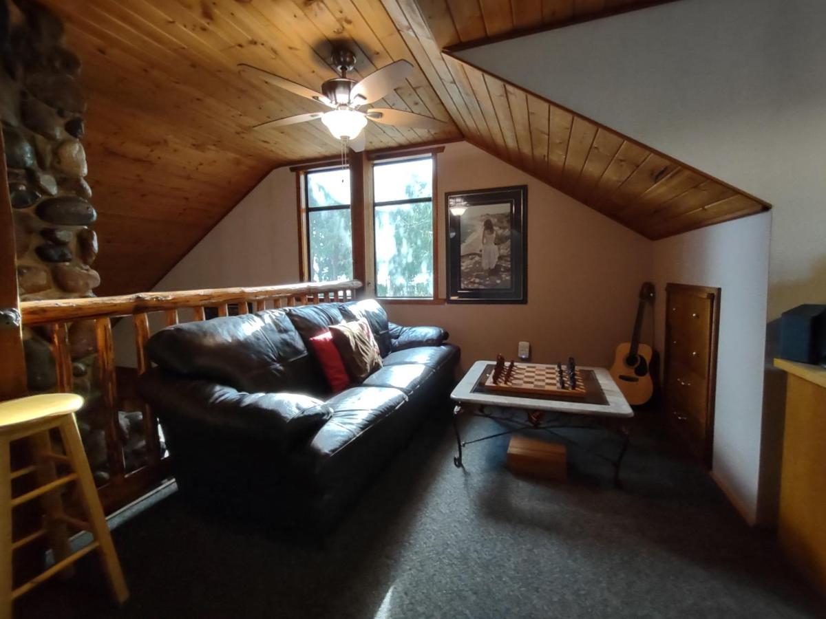 Union Bay Log Home Exterior photo