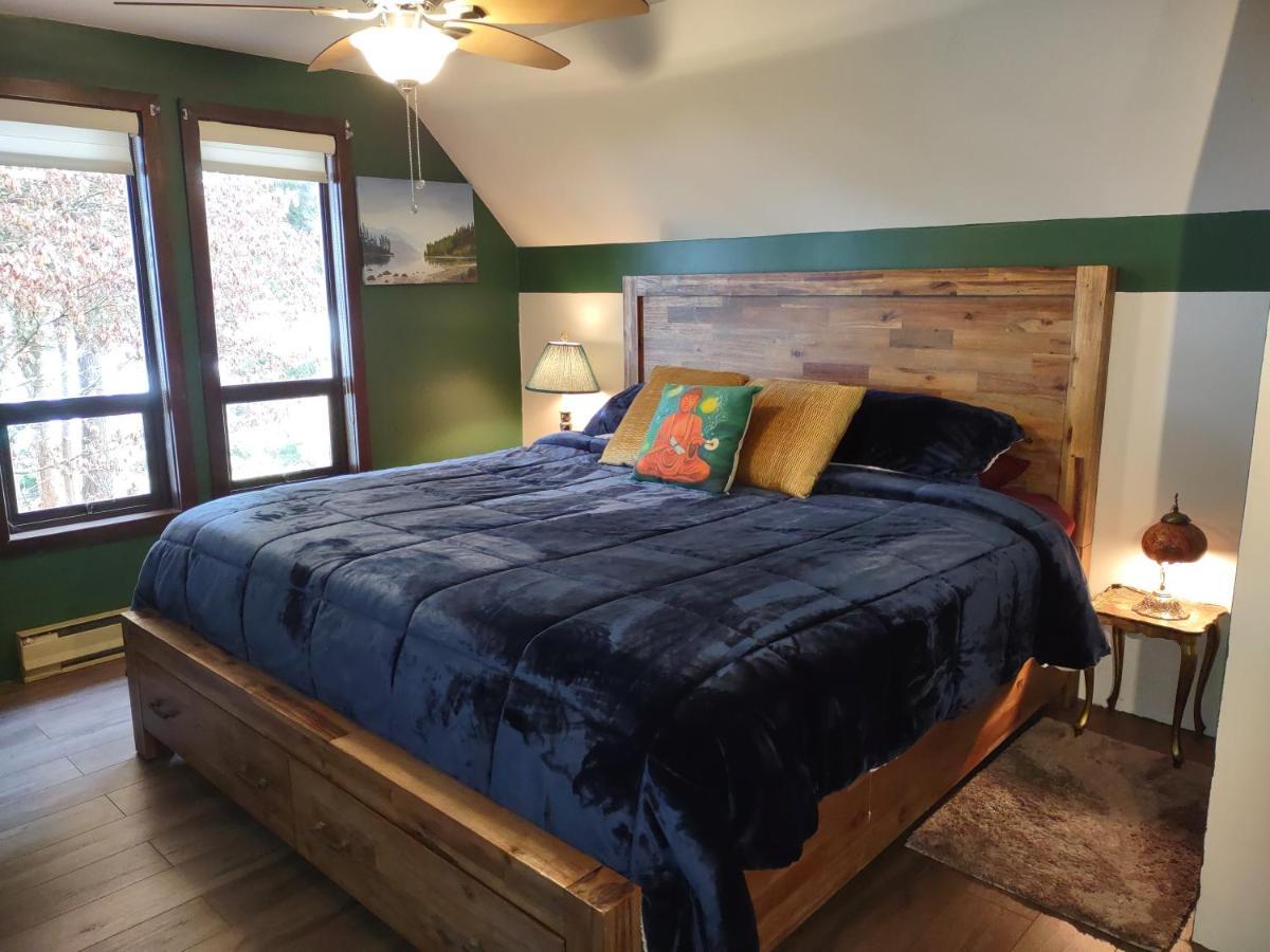 Union Bay Log Home Exterior photo