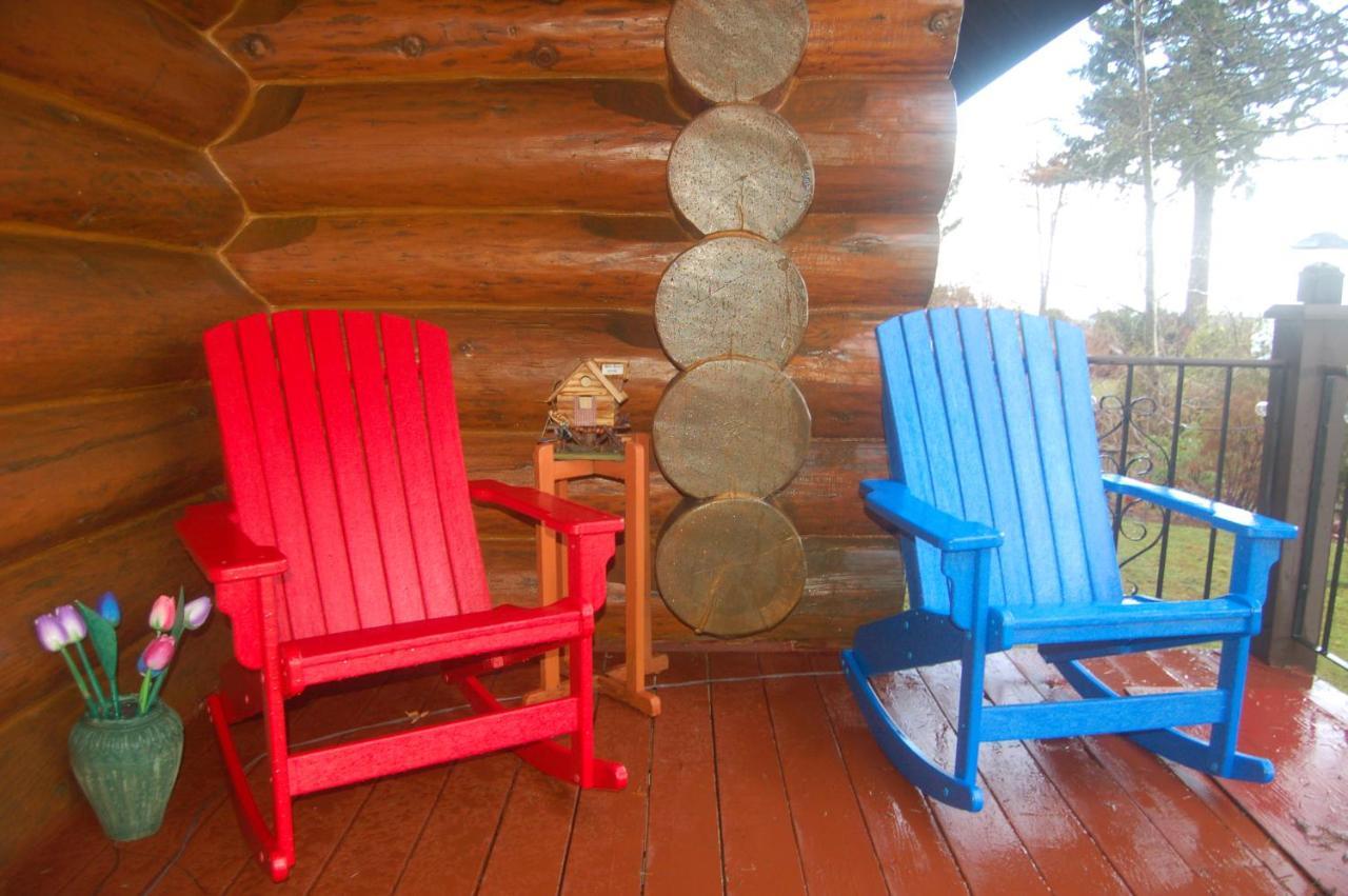 Union Bay Log Home Exterior photo